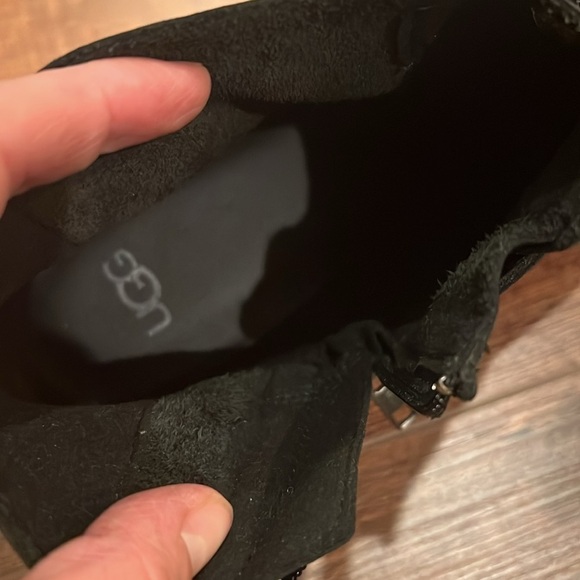 Ugg New Wylma Black Oiled Leather 1.5" Stacked Heel Strappy Moto Booties sz 11 - Picture 9 of 12